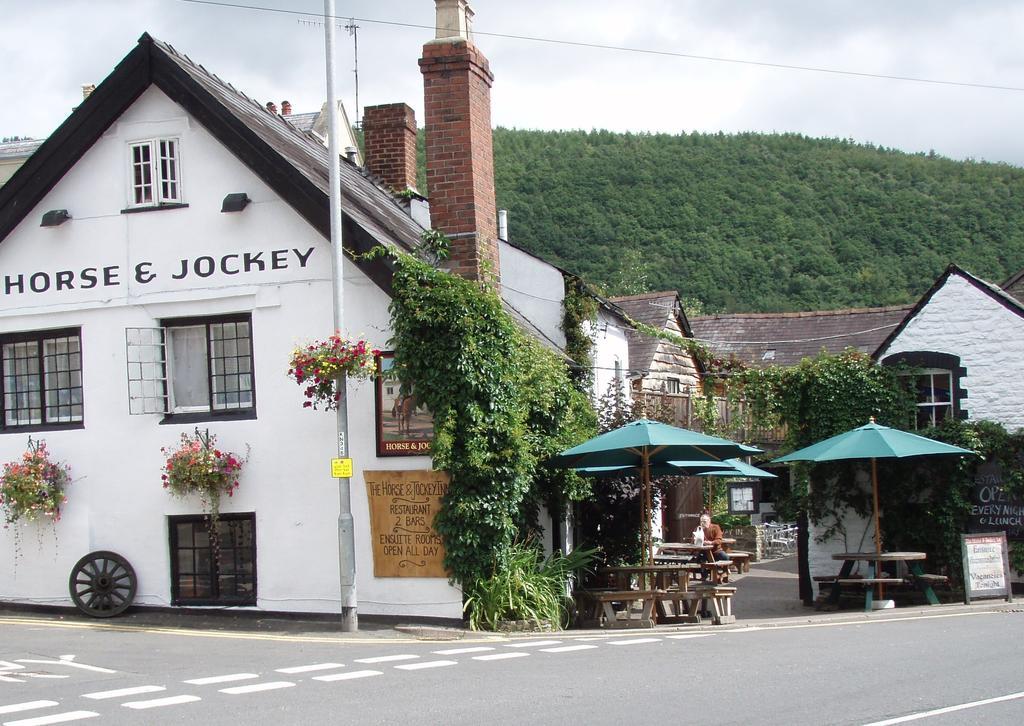 The Horse & Jockey Inn Knighton  Exterior photo